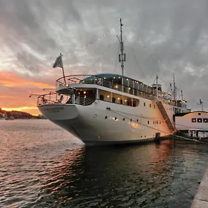 3* Botel Mälardrottningen Yacht Hotel&restaurant